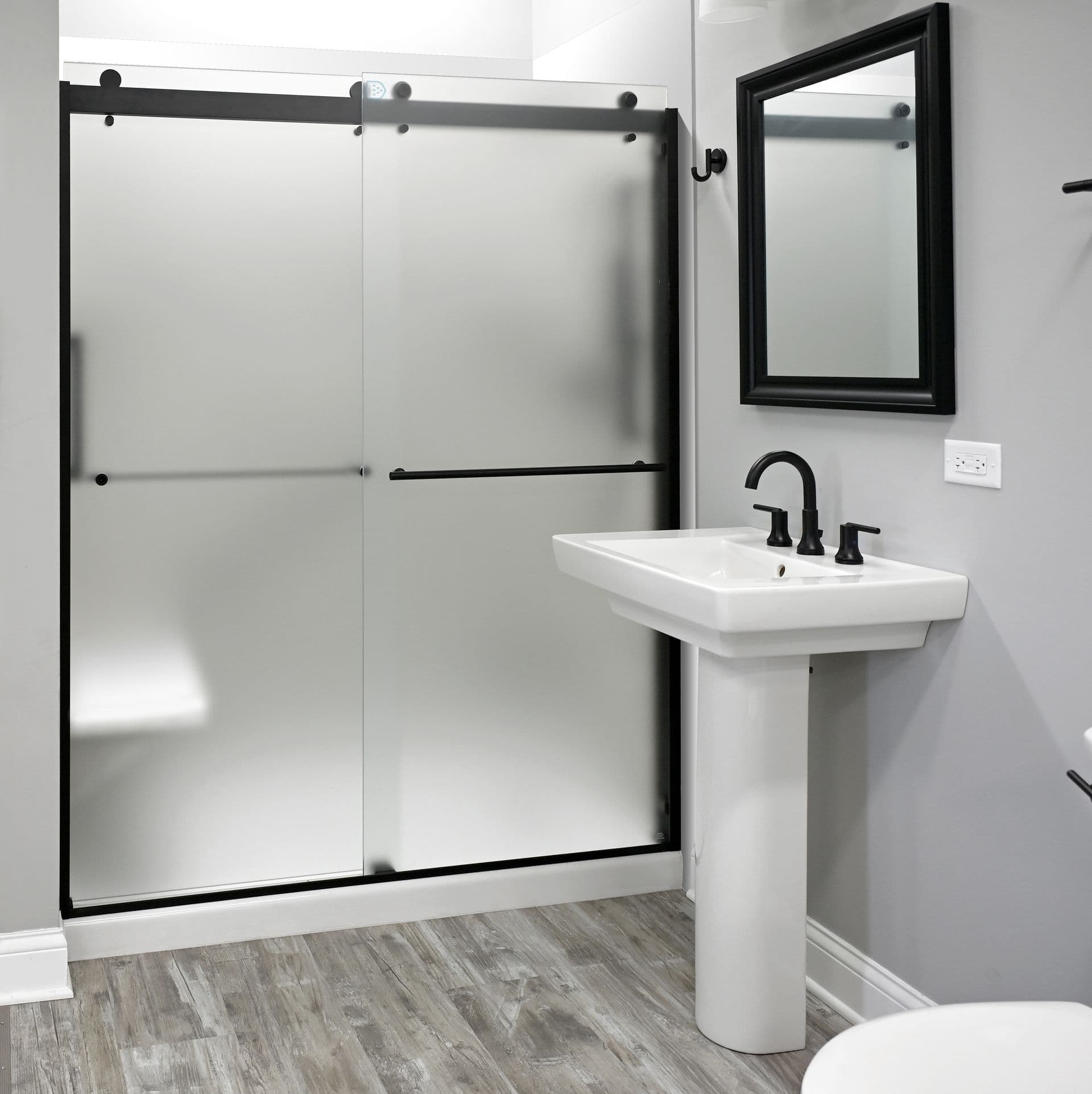 shower enclosure 1